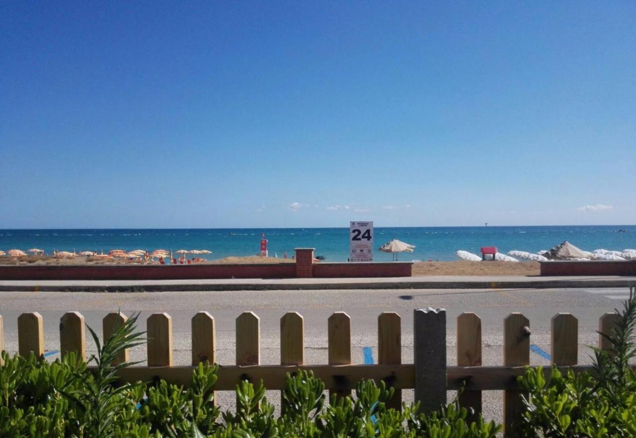 Il Respiro Del Mare Bed & Breakfast Casalbordino Dış mekan fotoğraf